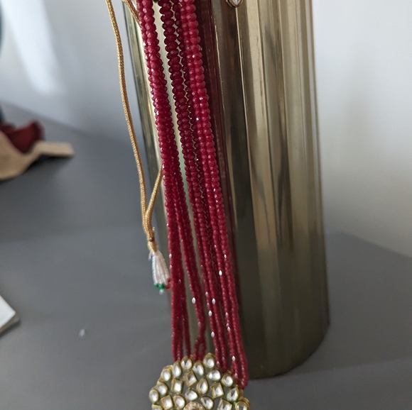 Chain necklace with a beautiful earring - Picture 2 of 3